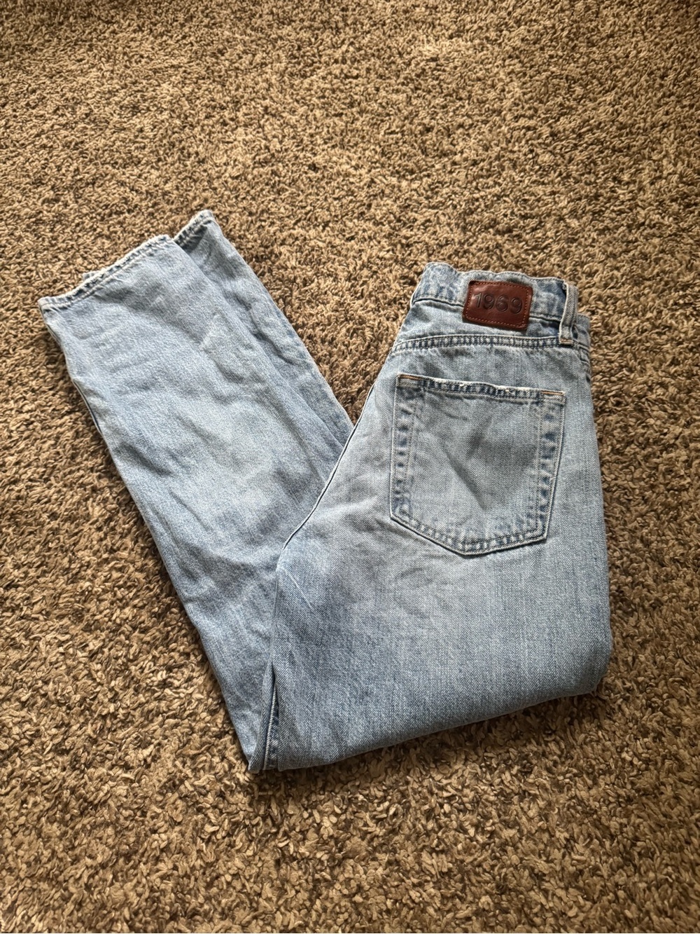 GAP Women's Light Blue Straight Leg Jeans